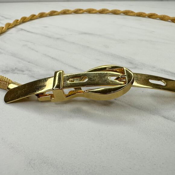 Vintage Gold Twisted Mesh Chain Belt Hook Closure Small (S) โจ - Picture 3 of 11